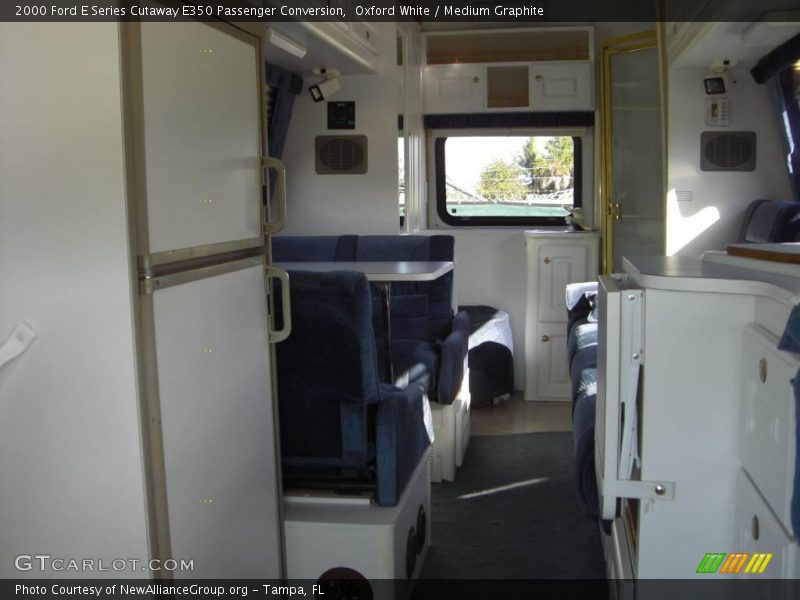 Oxford White / Medium Graphite 2000 Ford E Series Cutaway E350 Passenger Conversion