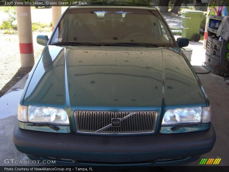 Classic Green / Off Black 1995 Volvo 850 Sedan