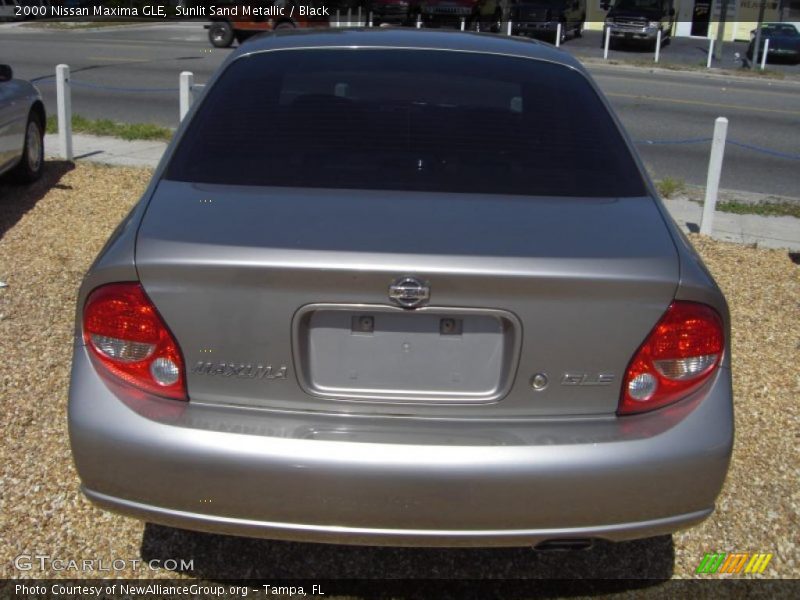 Sunlit Sand Metallic / Black 2000 Nissan Maxima GLE