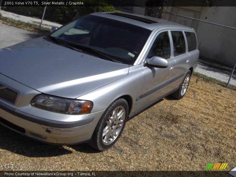 Silver Metallic / Graphite 2001 Volvo V70 T5