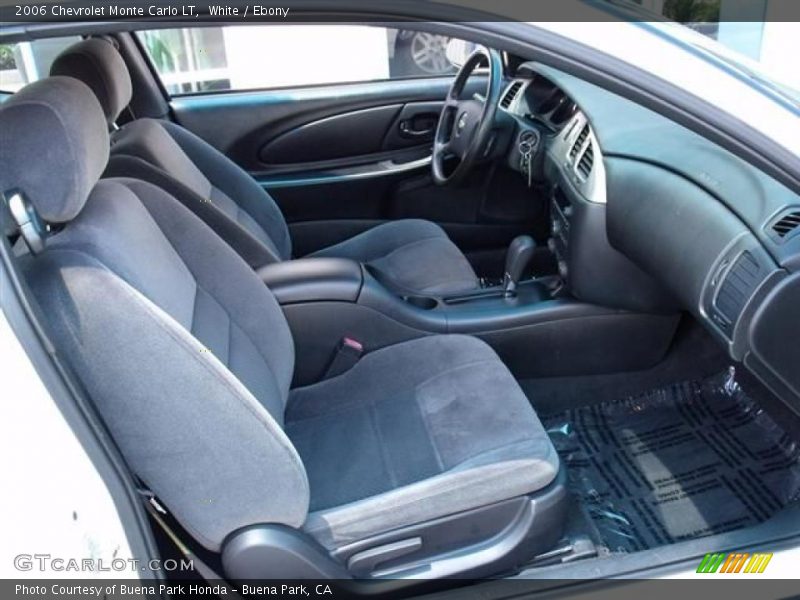 White / Ebony 2006 Chevrolet Monte Carlo LT