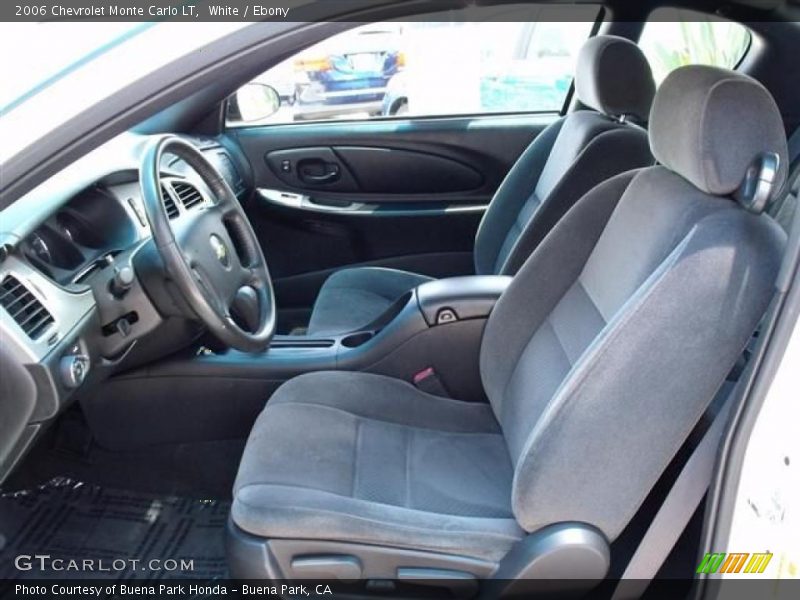 White / Ebony 2006 Chevrolet Monte Carlo LT
