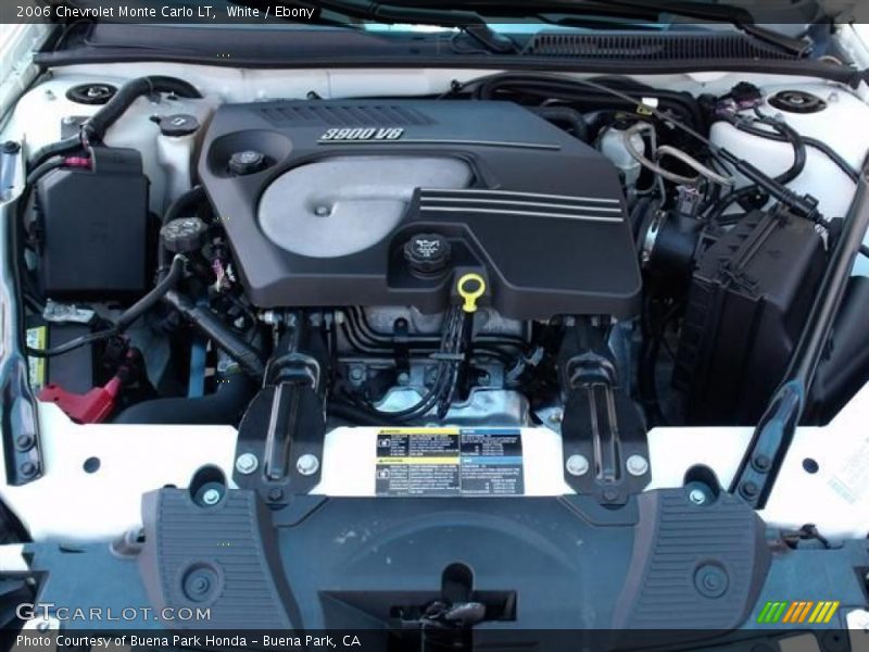 White / Ebony 2006 Chevrolet Monte Carlo LT