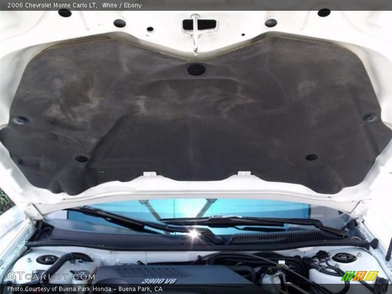 White / Ebony 2006 Chevrolet Monte Carlo LT