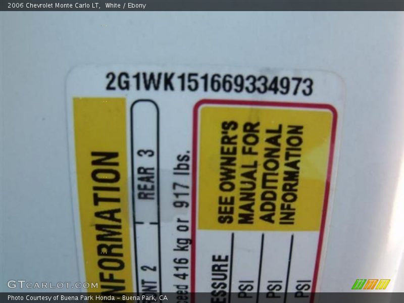 White / Ebony 2006 Chevrolet Monte Carlo LT