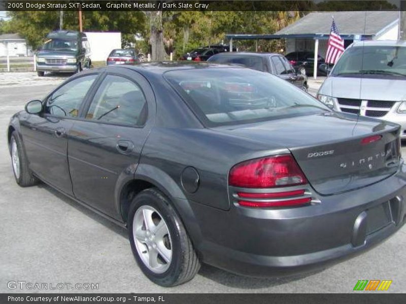 Graphite Metallic / Dark Slate Gray 2005 Dodge Stratus SXT Sedan