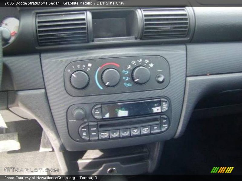Graphite Metallic / Dark Slate Gray 2005 Dodge Stratus SXT Sedan