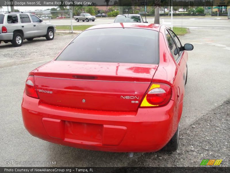Flame Red / Dark Slate Gray 2003 Dodge Neon SE