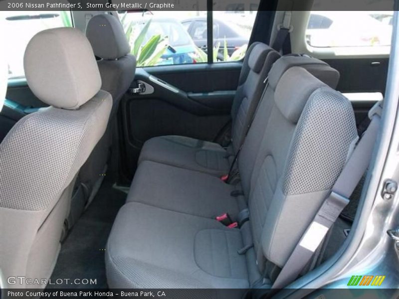 Storm Grey Metallic / Graphite 2006 Nissan Pathfinder S