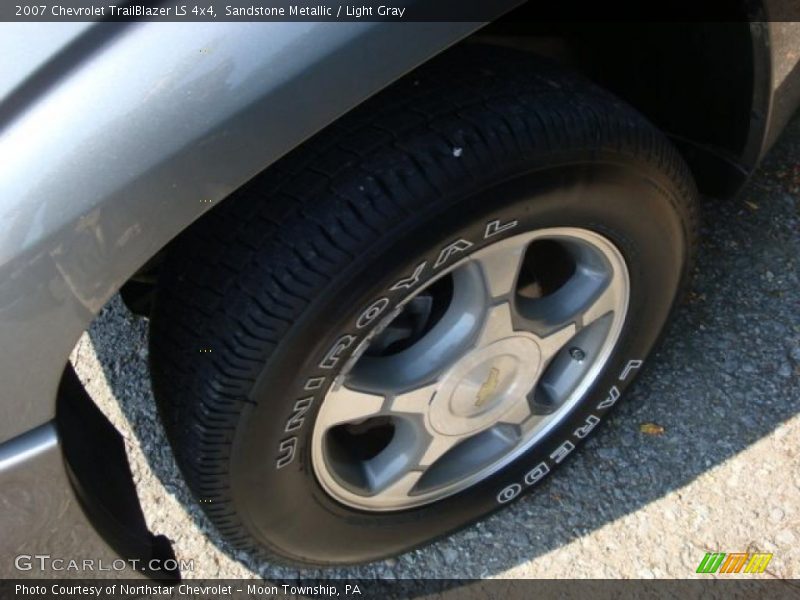 Sandstone Metallic / Light Gray 2007 Chevrolet TrailBlazer LS 4x4