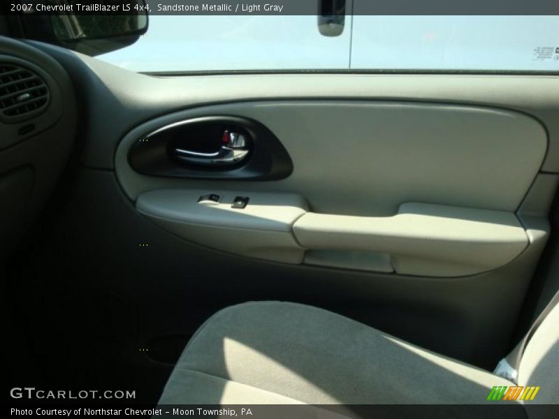 Sandstone Metallic / Light Gray 2007 Chevrolet TrailBlazer LS 4x4