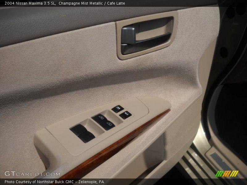 Champagne Mist Metallic / Cafe Latte 2004 Nissan Maxima 3.5 SL