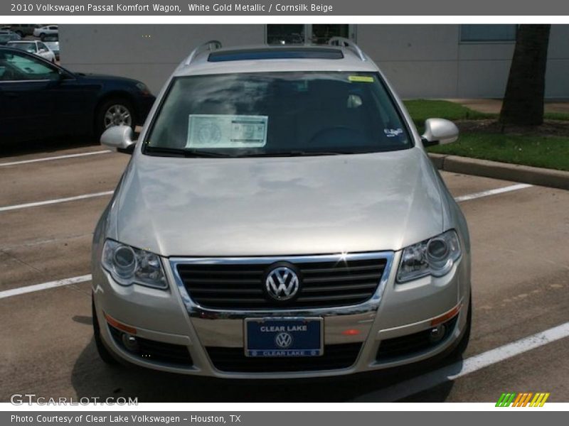 White Gold Metallic / Cornsilk Beige 2010 Volkswagen Passat Komfort Wagon