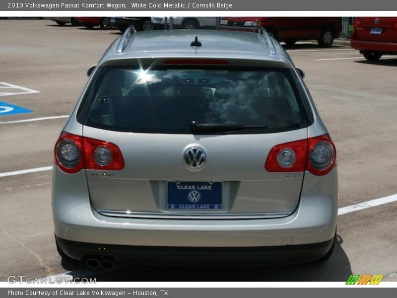 White Gold Metallic / Cornsilk Beige 2010 Volkswagen Passat Komfort Wagon