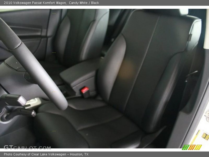 Candy White / Black 2010 Volkswagen Passat Komfort Wagon