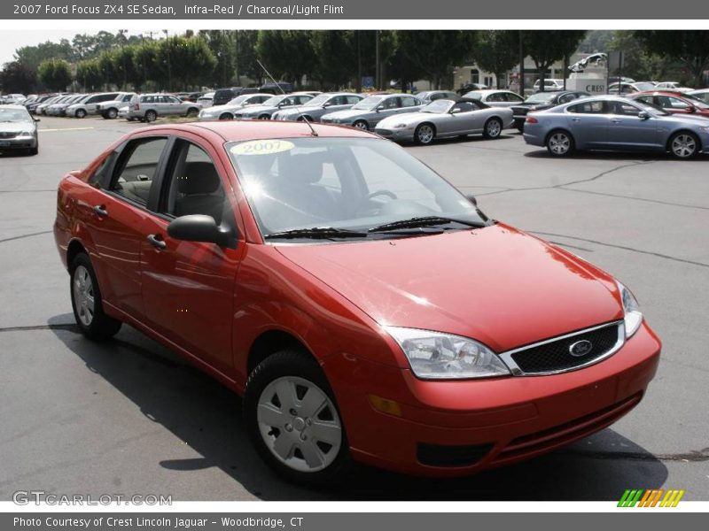 Infra-Red / Charcoal/Light Flint 2007 Ford Focus ZX4 SE Sedan