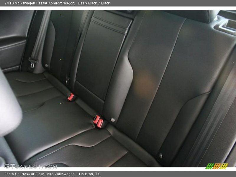 Deep Black / Black 2010 Volkswagen Passat Komfort Wagon