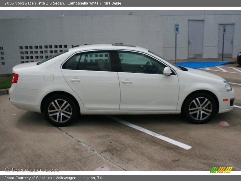 Campanella White / Pure Beige 2005 Volkswagen Jetta 2.5 Sedan