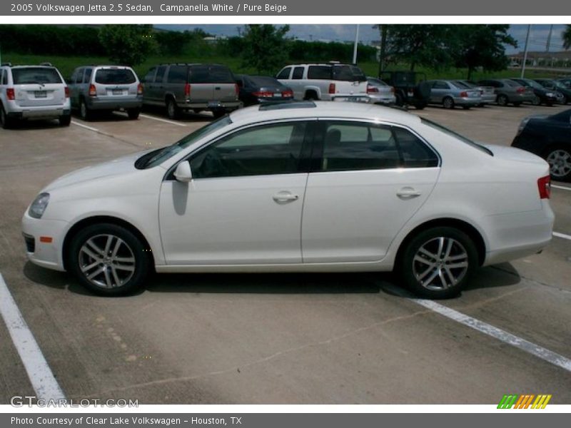 Campanella White / Pure Beige 2005 Volkswagen Jetta 2.5 Sedan