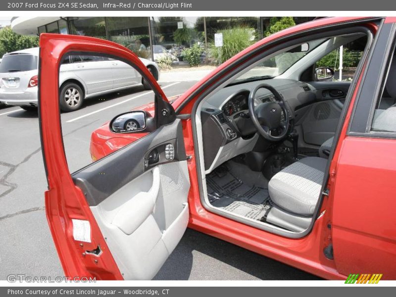 Infra-Red / Charcoal/Light Flint 2007 Ford Focus ZX4 SE Sedan