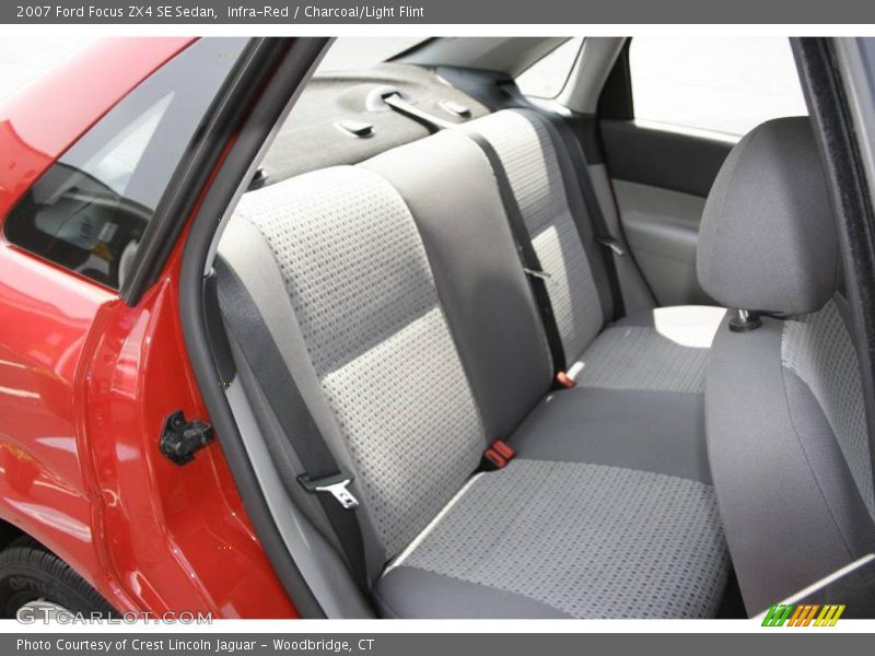 Infra-Red / Charcoal/Light Flint 2007 Ford Focus ZX4 SE Sedan