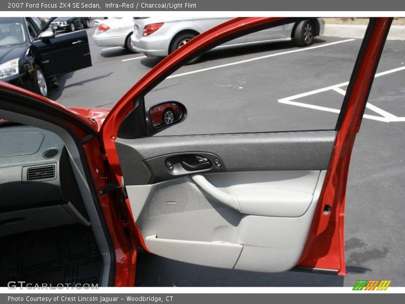 Infra-Red / Charcoal/Light Flint 2007 Ford Focus ZX4 SE Sedan
