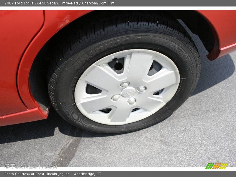 Infra-Red / Charcoal/Light Flint 2007 Ford Focus ZX4 SE Sedan