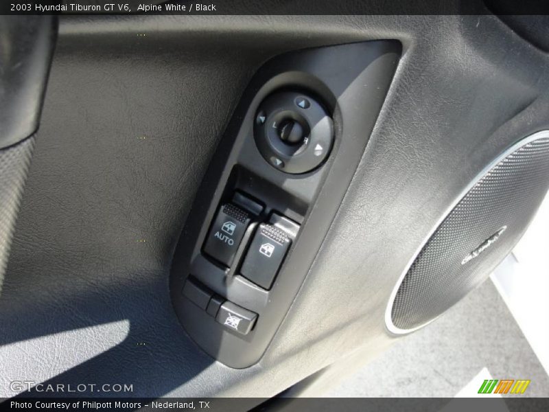 Alpine White / Black 2003 Hyundai Tiburon GT V6