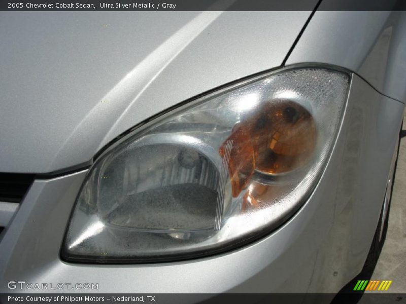 Ultra Silver Metallic / Gray 2005 Chevrolet Cobalt Sedan