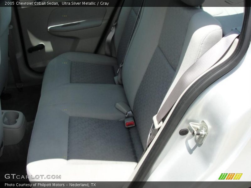Ultra Silver Metallic / Gray 2005 Chevrolet Cobalt Sedan