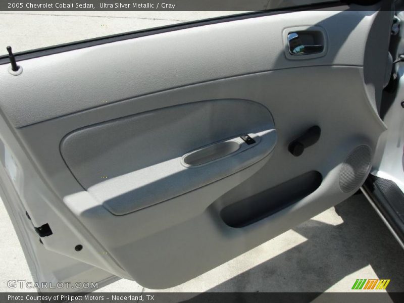 Ultra Silver Metallic / Gray 2005 Chevrolet Cobalt Sedan