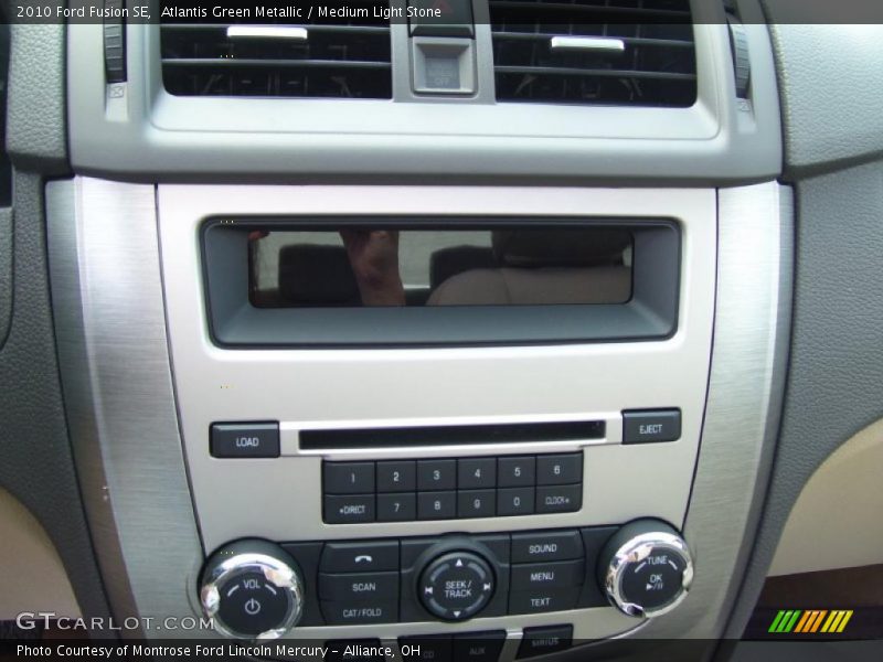 Atlantis Green Metallic / Medium Light Stone 2010 Ford Fusion SE