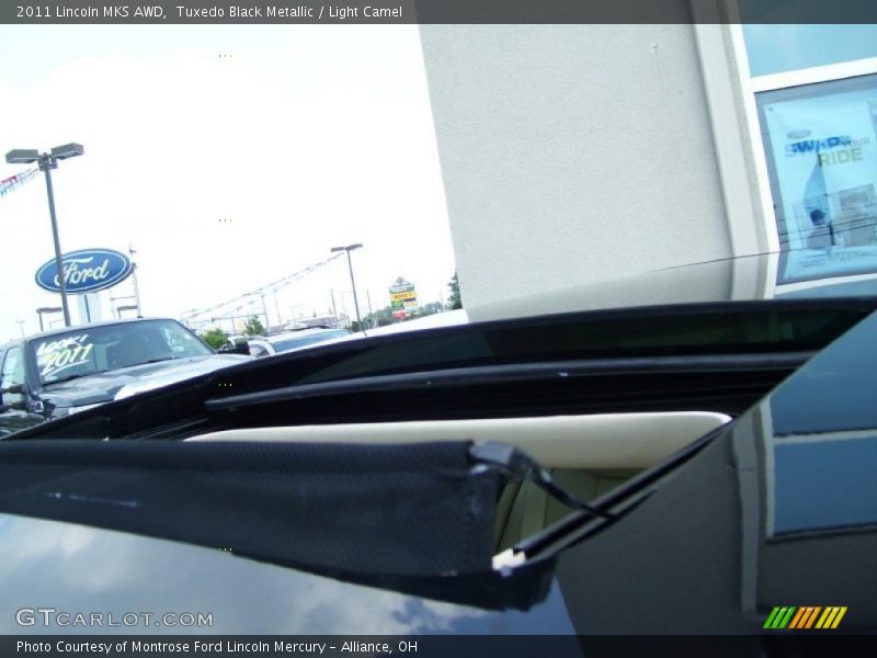 Tuxedo Black Metallic / Light Camel 2011 Lincoln MKS AWD