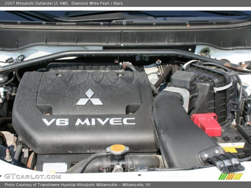 Diamond White Pearl / Black 2007 Mitsubishi Outlander LS 4WD