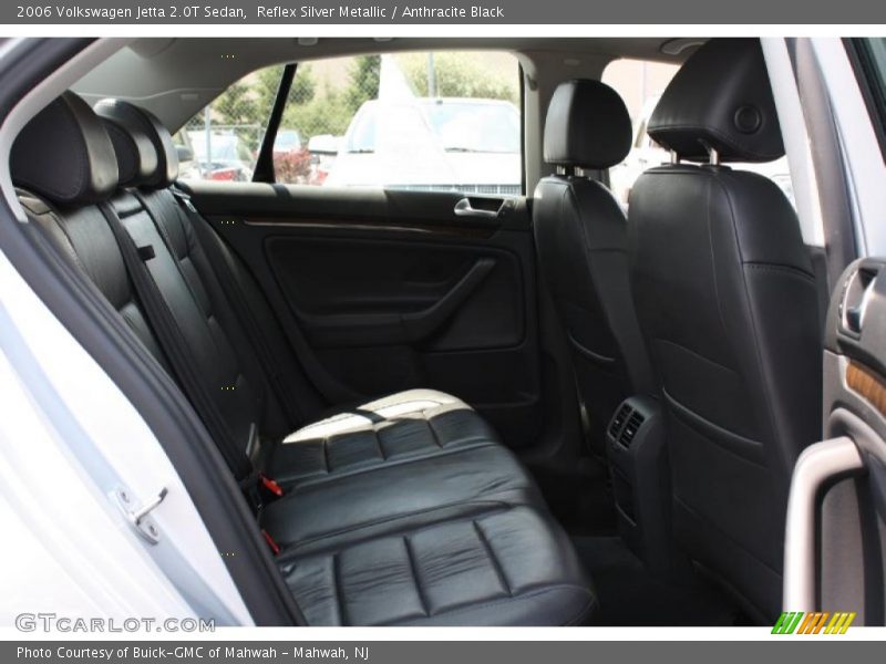Reflex Silver Metallic / Anthracite Black 2006 Volkswagen Jetta 2.0T Sedan