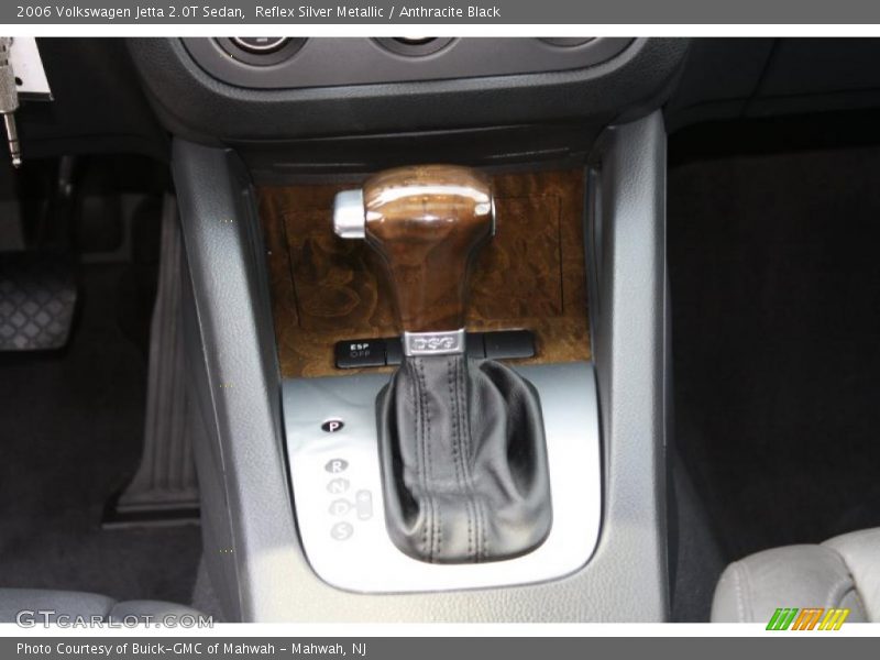 Reflex Silver Metallic / Anthracite Black 2006 Volkswagen Jetta 2.0T Sedan