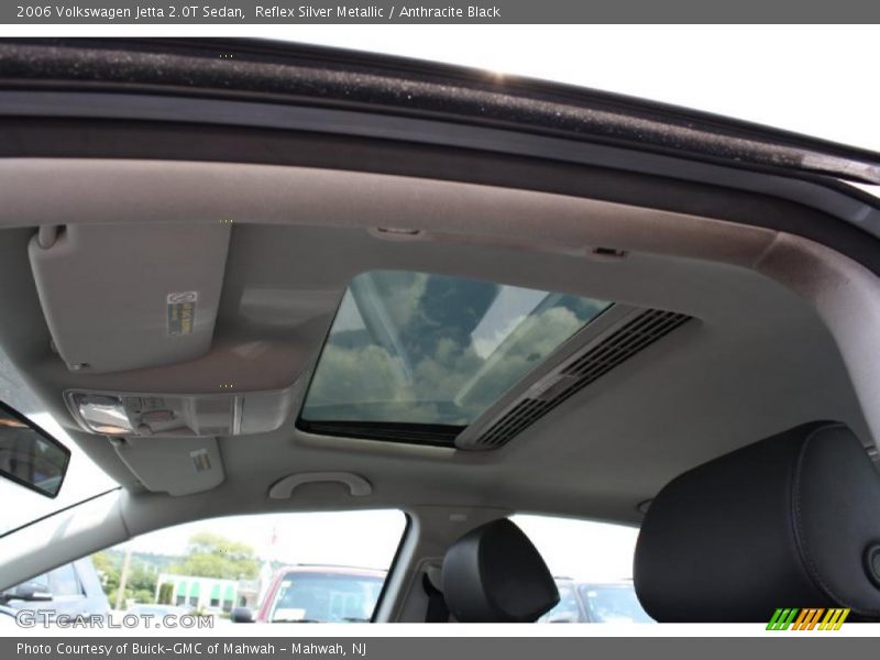 Reflex Silver Metallic / Anthracite Black 2006 Volkswagen Jetta 2.0T Sedan
