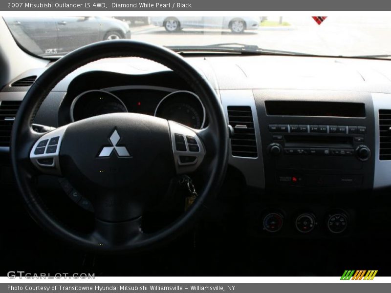 Diamond White Pearl / Black 2007 Mitsubishi Outlander LS 4WD