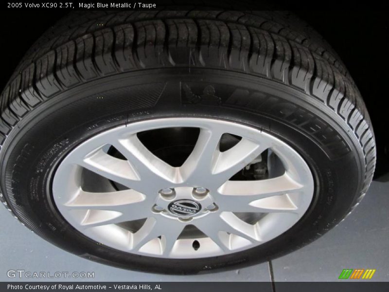 Magic Blue Metallic / Taupe 2005 Volvo XC90 2.5T