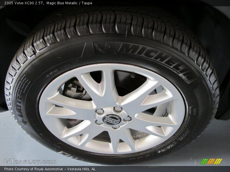 Magic Blue Metallic / Taupe 2005 Volvo XC90 2.5T