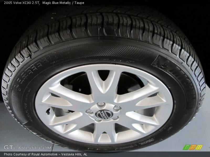 Magic Blue Metallic / Taupe 2005 Volvo XC90 2.5T