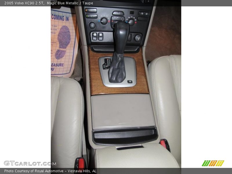Magic Blue Metallic / Taupe 2005 Volvo XC90 2.5T