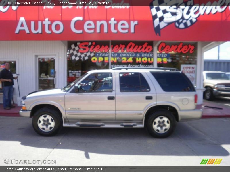 Sandalwood Metallic / Graphite 2002 Chevrolet Blazer LS 4x4