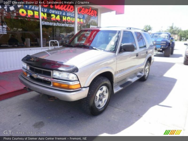 Sandalwood Metallic / Graphite 2002 Chevrolet Blazer LS 4x4