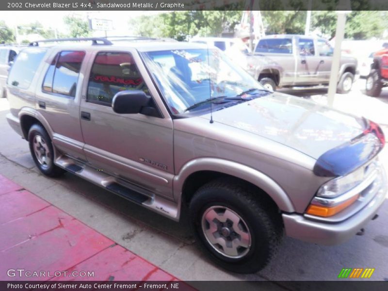 Sandalwood Metallic / Graphite 2002 Chevrolet Blazer LS 4x4