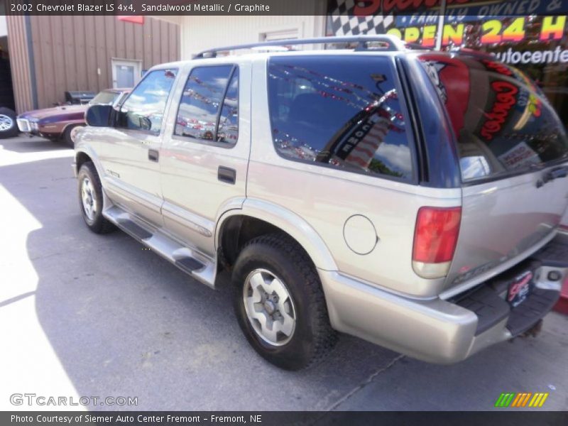 Sandalwood Metallic / Graphite 2002 Chevrolet Blazer LS 4x4