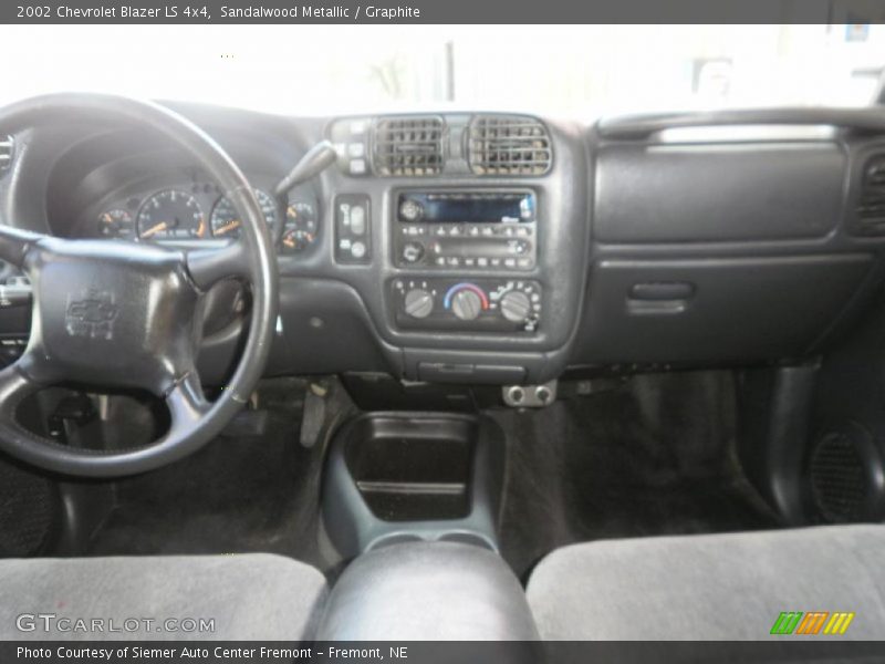 Sandalwood Metallic / Graphite 2002 Chevrolet Blazer LS 4x4