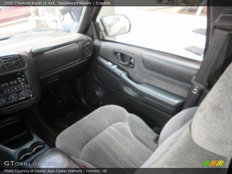Sandalwood Metallic / Graphite 2002 Chevrolet Blazer LS 4x4