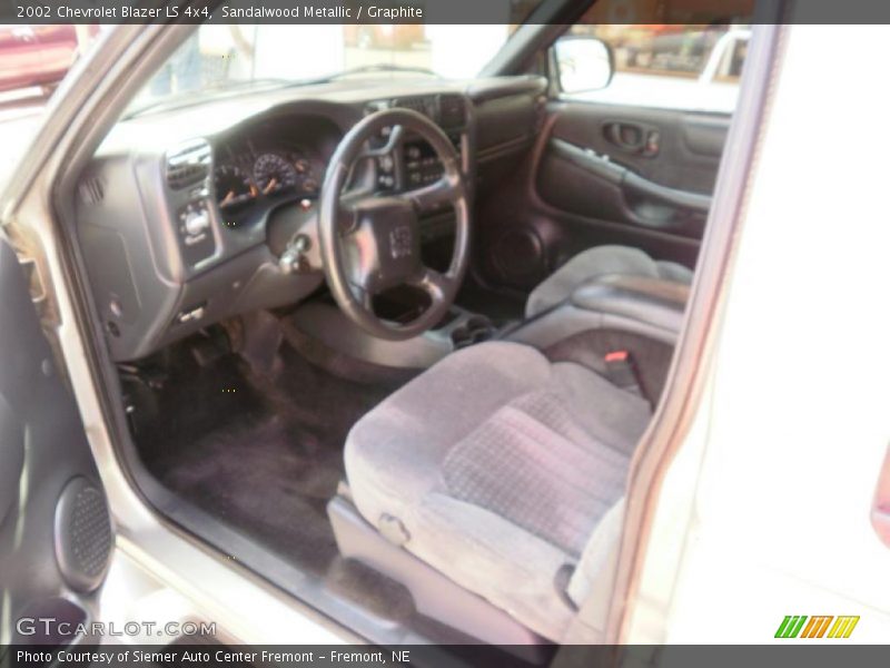 Sandalwood Metallic / Graphite 2002 Chevrolet Blazer LS 4x4