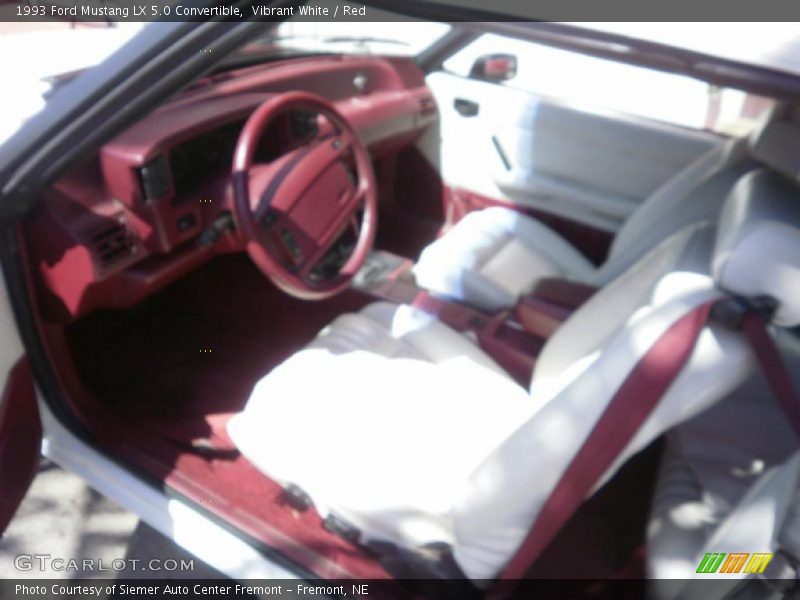 Vibrant White / Red 1993 Ford Mustang LX 5.0 Convertible